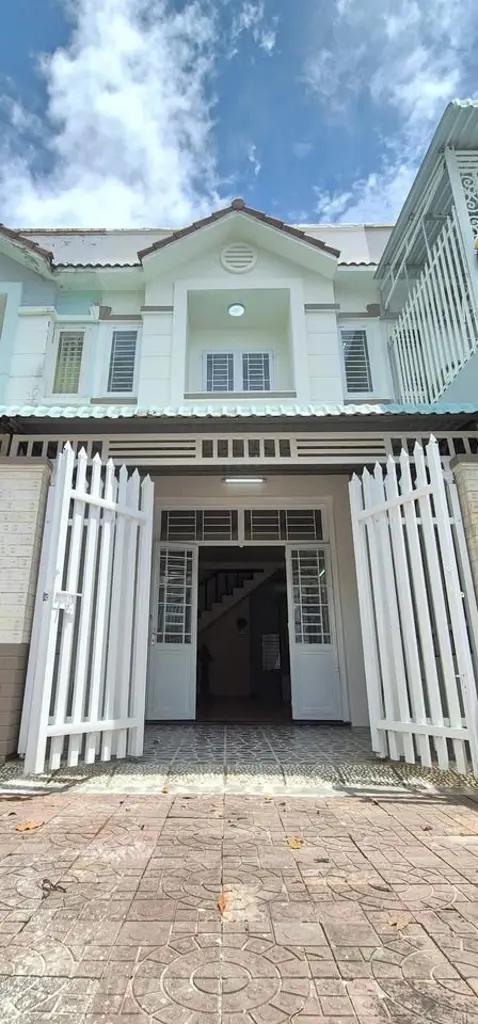 BÁN NHÀ TRỤC CHÍNH - ĐƯỜNG SỐ 1 - KDC HOÀNG QUÂN, CẦN THƠ