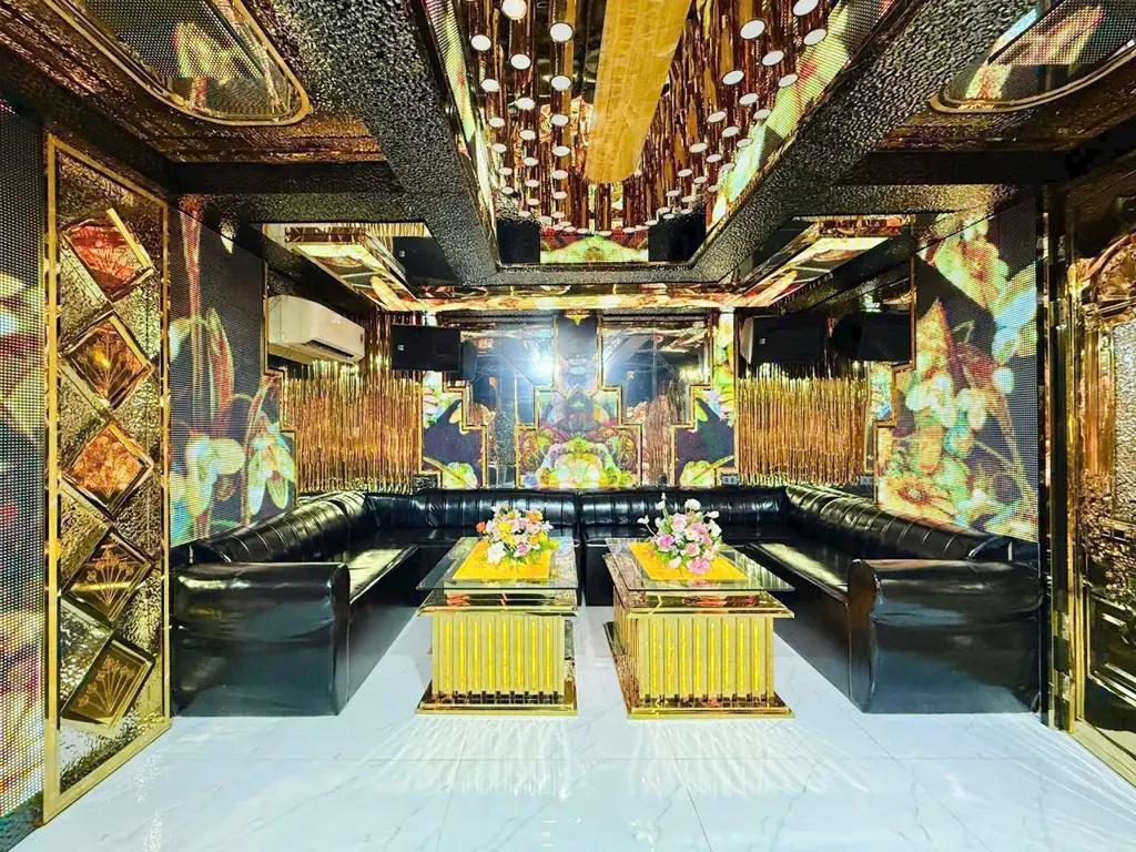 Main-BIỆT THỰ MINI TÂN CỔ ĐIỂN – DIỆN TÍCH KHỦNG – FULL NỘI THẤT – THANG MÁY – SPA – KARAOKE-1