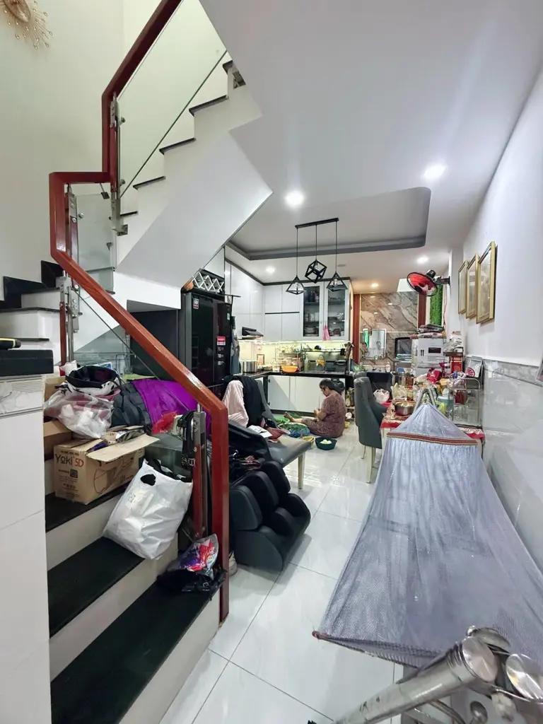 Nhà đẹp Âu Dương Lân, P Rạch Ông, Quận 8 –  Chỉ 4.5 Tỷ