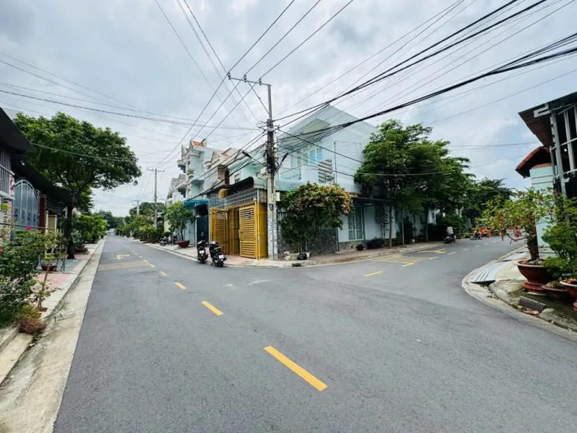NHÀ LẦU LÔ GÓC - CƯ XÁ LẮP - KP5 TRẢNG DÀI BIÊN HOÀ