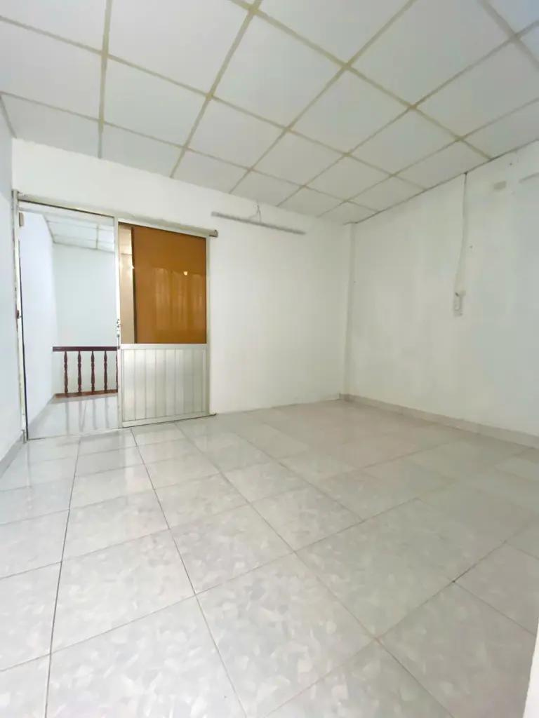 Main-HÀNG THƠM VỊ TRÍ TRUNG TÂM VÍP NGAY EMART PHAN VĂN TRỊ - KHU HIẾM HÀNG ĐỂ BÁN-4