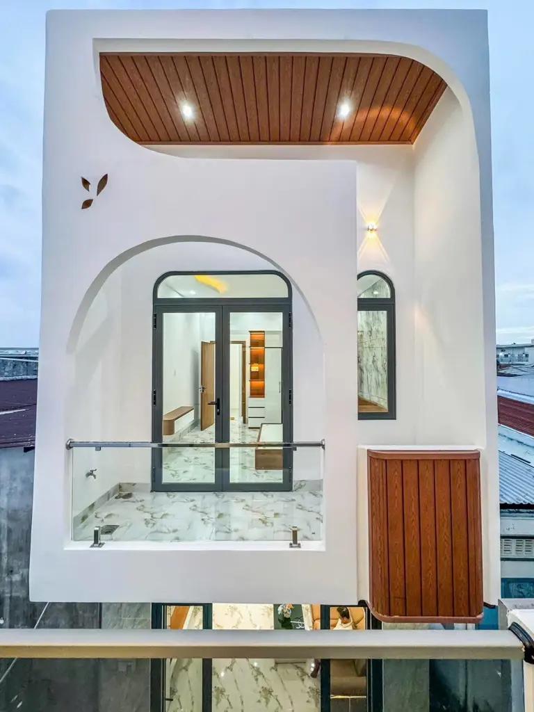 Main-CẦN BÁN NHÀ 1 TRỆT 1 LẦU MỚI ĐẸP KIẾN TRÚC HIỆN ĐẠI - HẺM 311 - NGUYỄN VĂN CỪ - CẦN THƠ-1