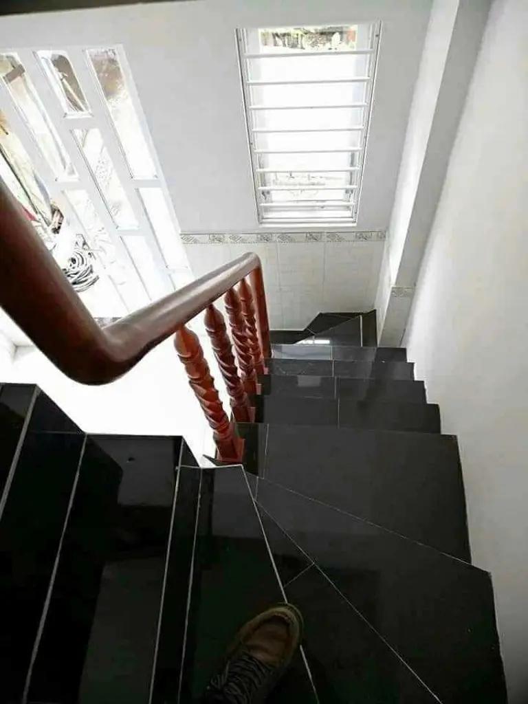 Main-NHÀ TRỆT LẦU MÂM ĐÚC, HẺM 4 ĐƯỜNG CMT8 NGANG VINCOM HÙNG VƯƠNG NINH KIỀU - TP CẦN THƠ-1
