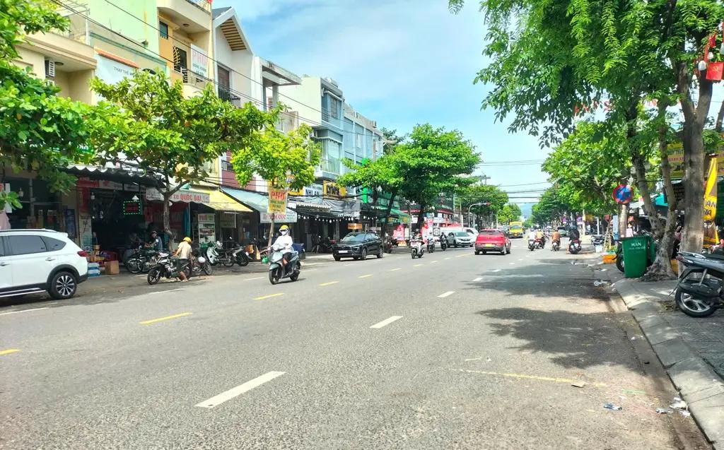 Main-SIÊU HOT – NHÀ 3,5 TẦNG ĐỐI DIỆN CHỢ CẨM LỆ – Vị trí không mua ngay là tiếc cả đời!-0
