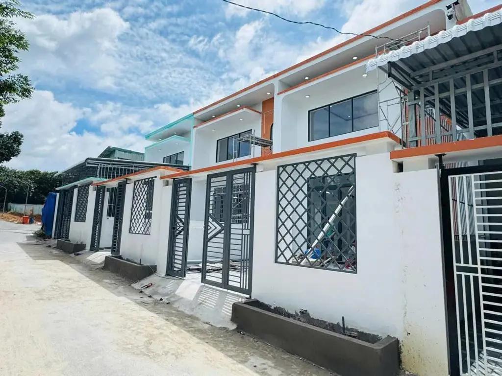 Main-Cần bán 2 căn nhà gác lửng 3 phòng ngủ .ngay kp 4, P. Tân Định, Bến Cát-0