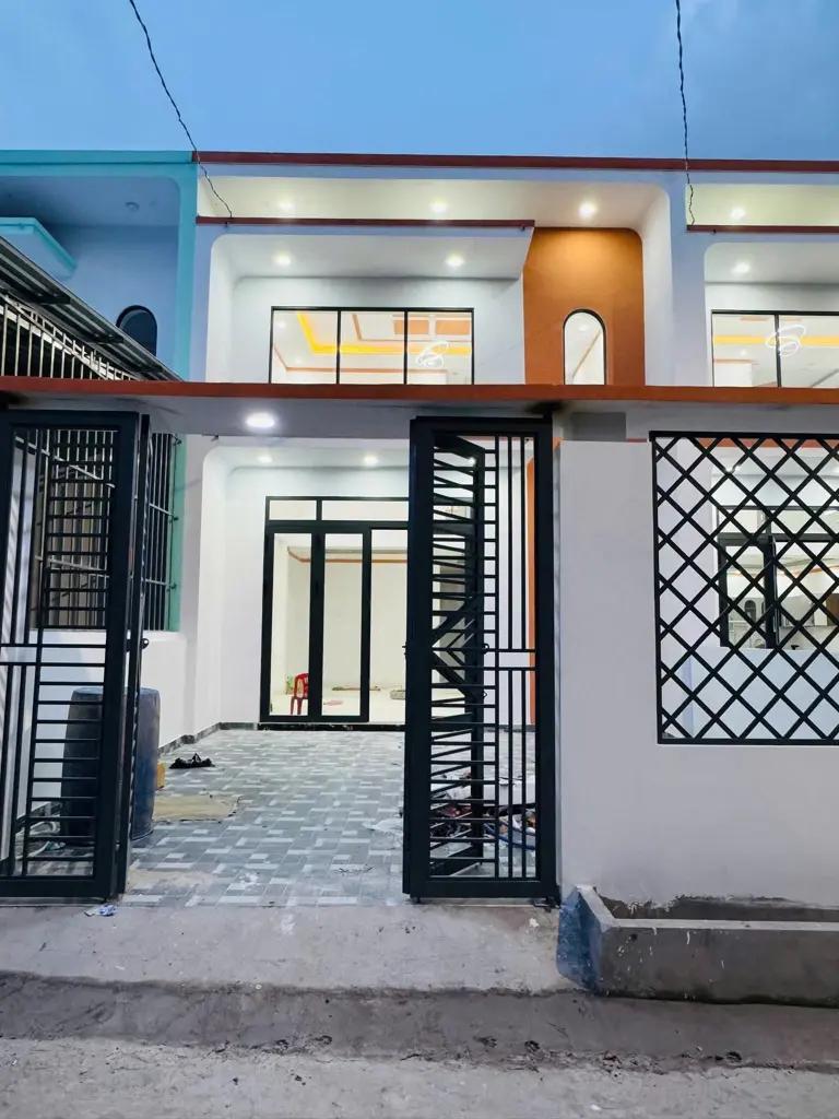 Main-Cần bán 2 căn nhà gác lửng 3 phòng ngủ .ngay kp 4, P. Tân Định, Bến Cát-1