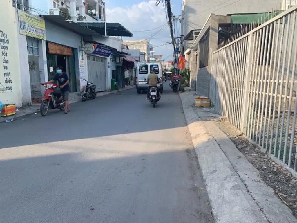 Main-HẺM XE TẢI THÔNG - BUÔN BÁN KINH DOANH TỐT - GẦN TRƯỜNG - TƯƠNG LAI GẦN NHÀ GA T3 SÂN NAY TÂN SƠN NHẤT - BÁN ĐẤT TẶNG NHÀ - SỔ VUÔNG A4-3