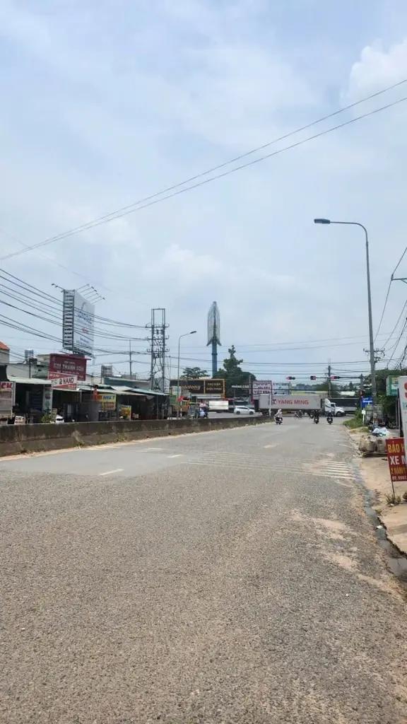 BÁN NHÀ KHO MẶT TIỀN KINH DOANH – TRỤC CHÍNH VÀO KCN LONG ĐỨC