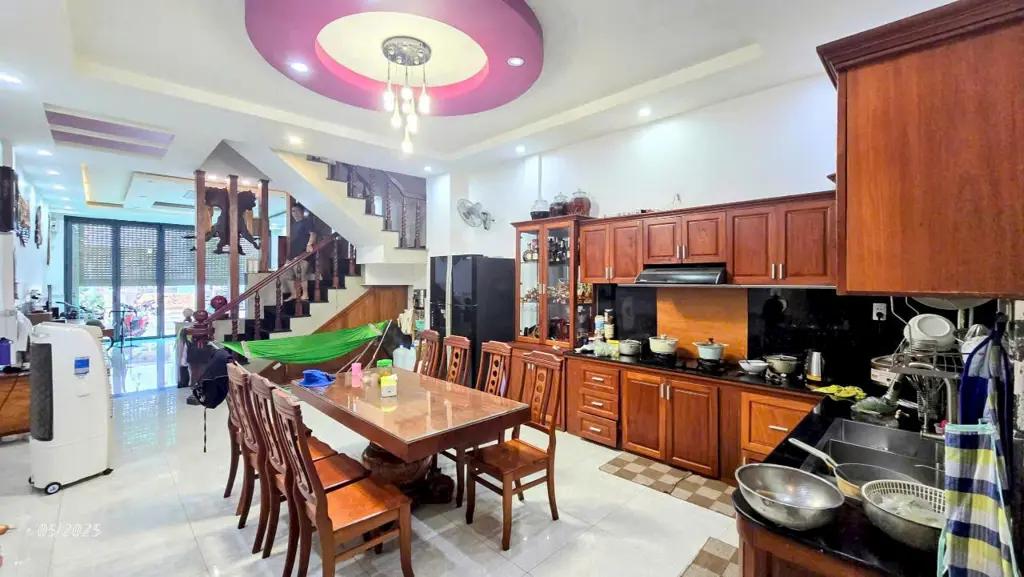 Main-Nhà 3 Lầu Đẹp Khu VIP - Tập Trung Nhiều Cán Bộ & Giáo Viên Định Cư Tại P. Tân Biên - TP. Biên Hòa-1