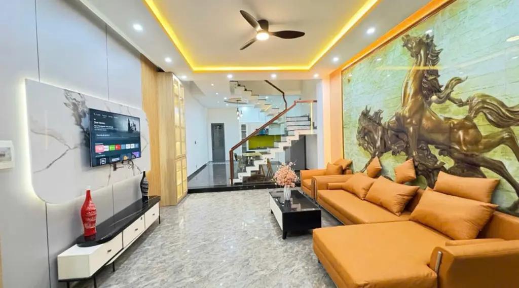 BÁN NHÀ 4 TẦNG – NGÃ TƯ HOÀNG THỊ LOAN & HỒ TÙNG MẬU