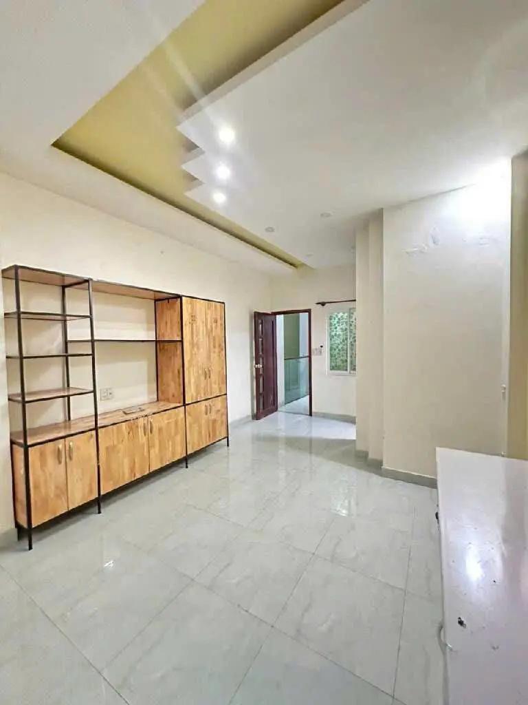 HOÀNG SA QUẬN 3 - 63M2 (4.5x14) VUÔNG A4 - 4 TẦNG BTCT - HẺM THÔNG SÁT MẶT TIỀN