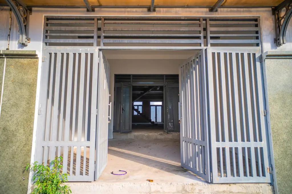 Main-BÁN NHANH DÃY NHÀ LIỀN KỀ ĐƯỜNG THANH NIÊN - QUY NHƠN NAM - GIA LAI-2