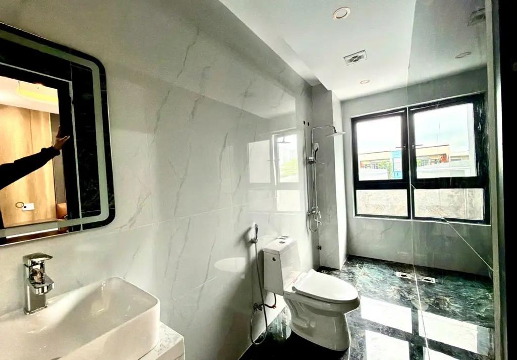 Main-🏡 BÁN NHÀ 3 TẦNG HÒA XUÂN – NHÀ ĐẸP, GIÁ 6,7 TỶ-2