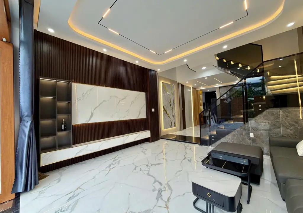 Main-🏡 BÁN NHÀ 3 TẦNG HÒA XUÂN – NHÀ ĐẸP, GIÁ 6,7 TỶ-6