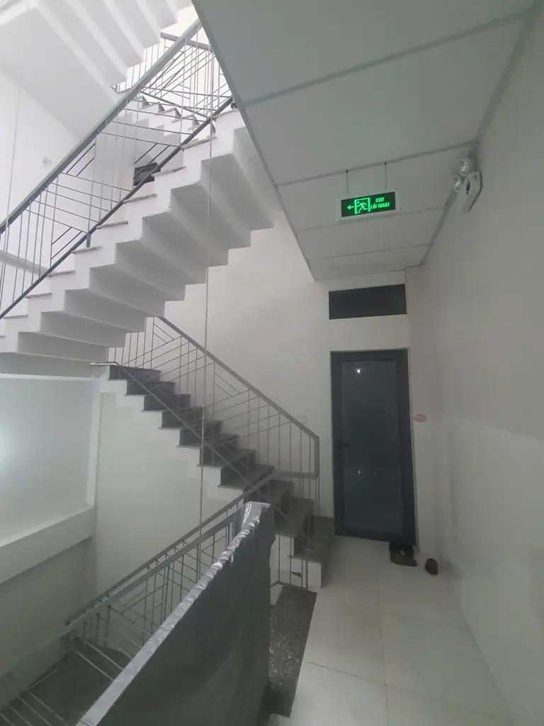 Main-🏆🏆Bán nhà trọ 5 Tầng  đường Lê Trọng Tấn dt128m2 Giá 11.5 tỷ nhẹ  doanh thu 50tr/1 tháng-1