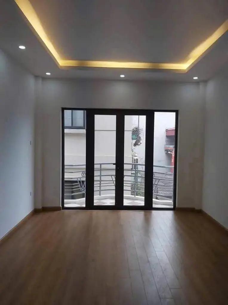Main-Bán Nhà Dân Xây Ngõ 79 Cầu Giấy 32m2 x 5 Tầng | Mặt Tiền 3.8m - 3PN Rộng Khép Kín - Giá 9.5 Tỷ (Sổ Đỏ Hoa Khôi)-1