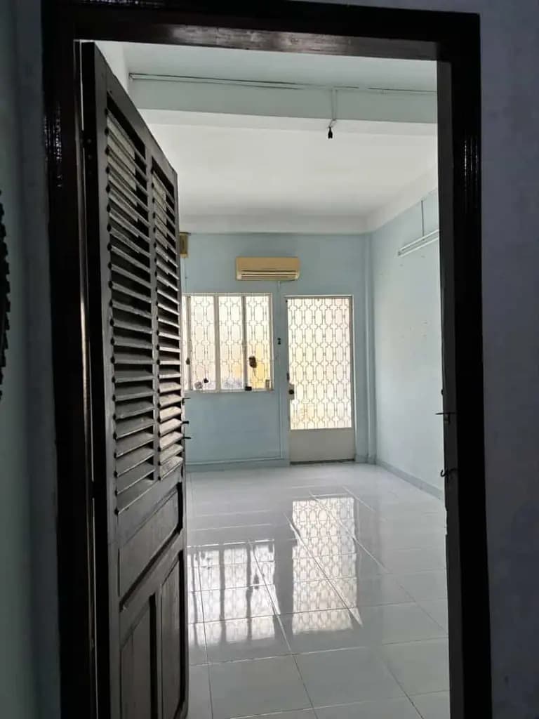 Main-Cho thuê nhà 75 Trần Minh Quyền p11 q10,-0