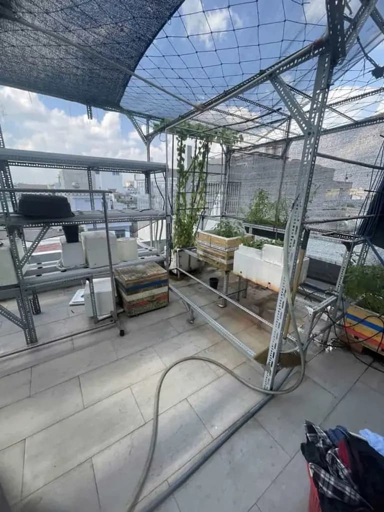 Bán NHÀ 4 TẦNG - DT 80M2 - CHỈ Hơn 5T . Thích hợp gia đình đông người thích yên tĩnh