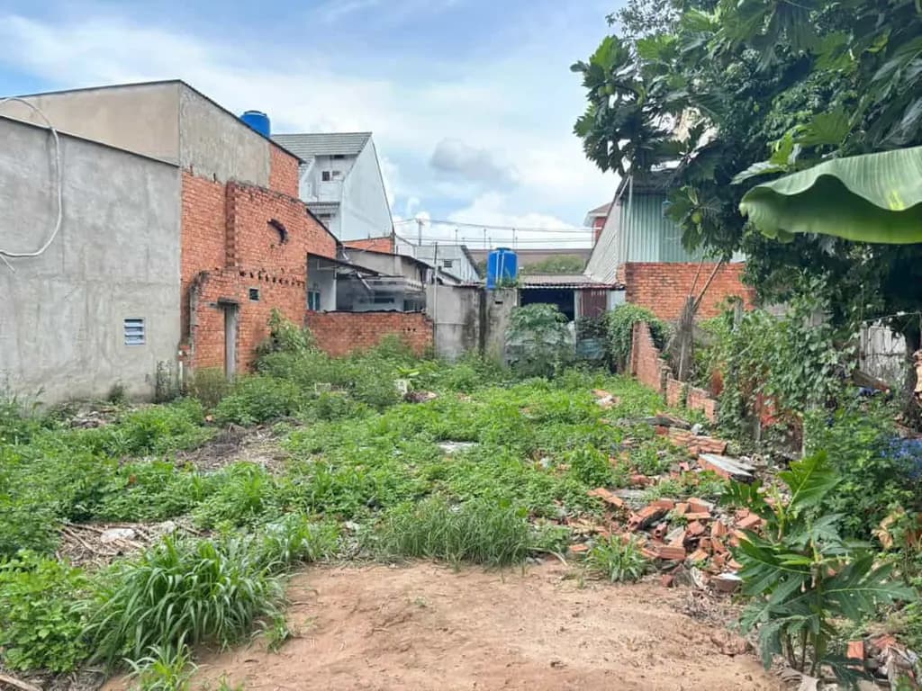 Main-CẦN BÁN GẤP ĐẤT TÂN HIỆP – HÓC MÔN | GẦN 200M² – GIÁ 3,75 TỶ CÒN THƯƠNG LƯỢNG-1