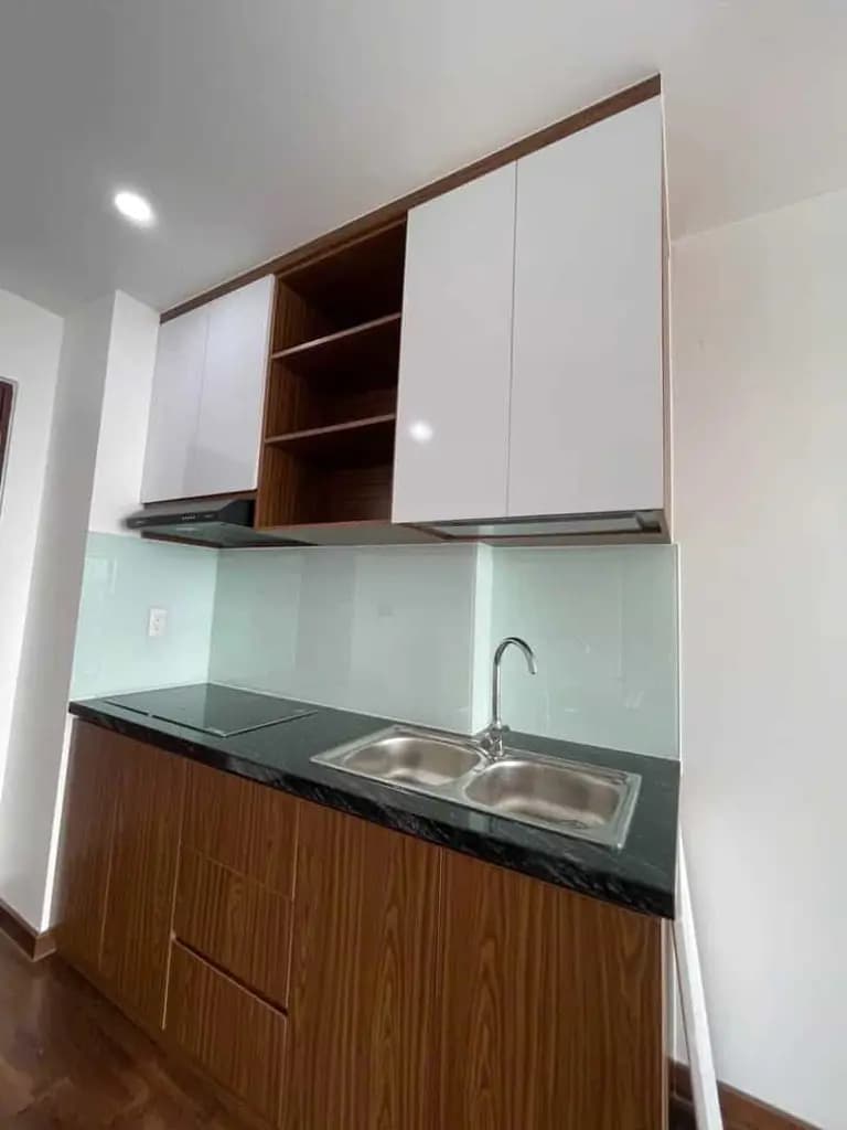 Main-XUẤT NGOẠI CẦN BÁN GẤP căn hộ B5 Q.4, 4.2 tỷ, 115 m², 2PN2WC, nội thất đầy đủ, SHR-2