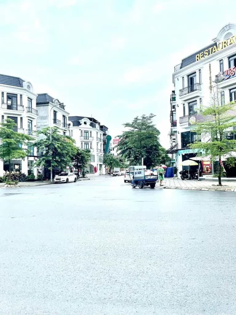 Main-Cho thuê nhà nguyên căn mặt phố Thành Trung/Trâu Quỳ 90m2 mtien 6m 5 tầng kinh doanh-4