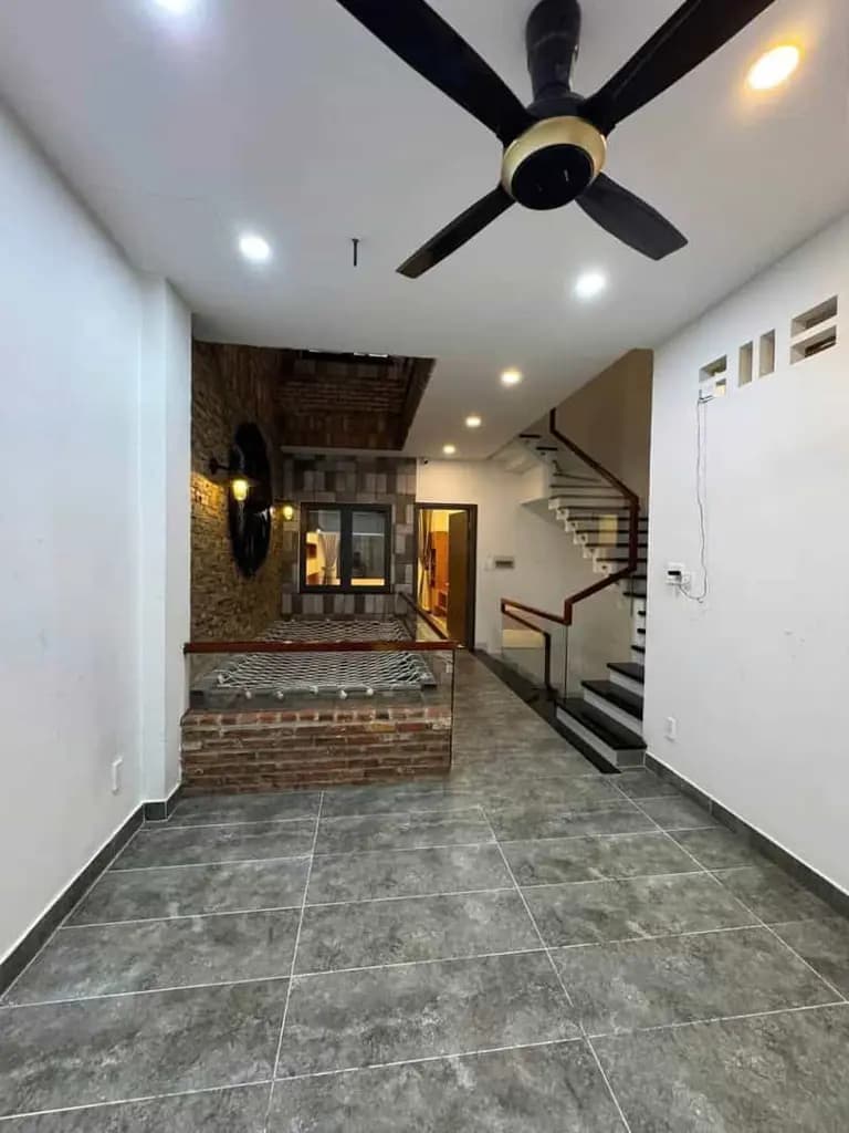 CHO THUÊ NHÀ NGUYÊN CĂN VẠN PHÚC CITY HẦM TRỆT 3LAU FULL NỘI THẤT