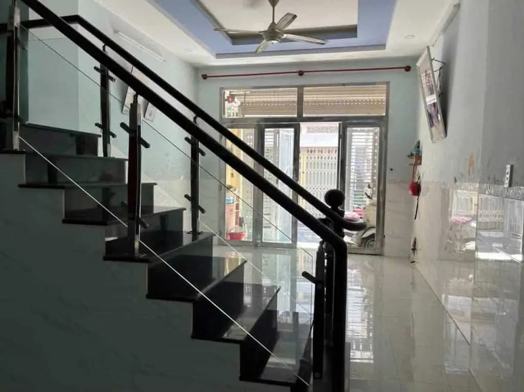 Main-NGUYÊN CĂN 3PN HẺM XE HƠI HIỆP BÌNH,TRẸT 2 LẦU NGAY TRƯỜNG CẤP 1-2-3 GIÁ CHỈ 13TR-0