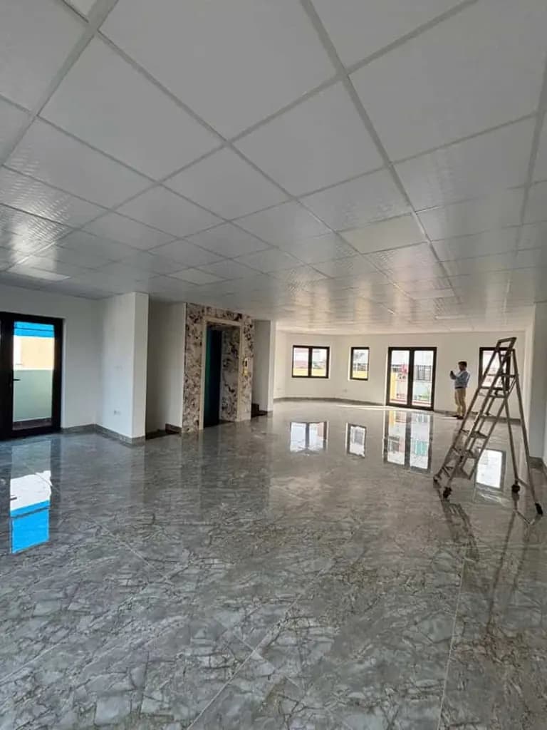 Main-Cho thuê nhà 6 tầng 180m2 3 mặt tiền phố Lý Thánh Tông, Trâu Quỳ, Gia Lâm vỉa hè 7.5m-3