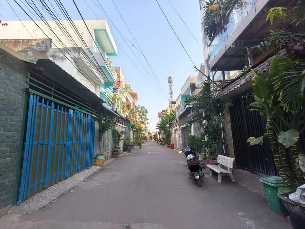 Main-BÁN NHÀ 3 TẦNG – HẺM XE HƠI 6M – TRƯỜNG LƯU - NGAY CHỢ LONG TRƯỜNG-1