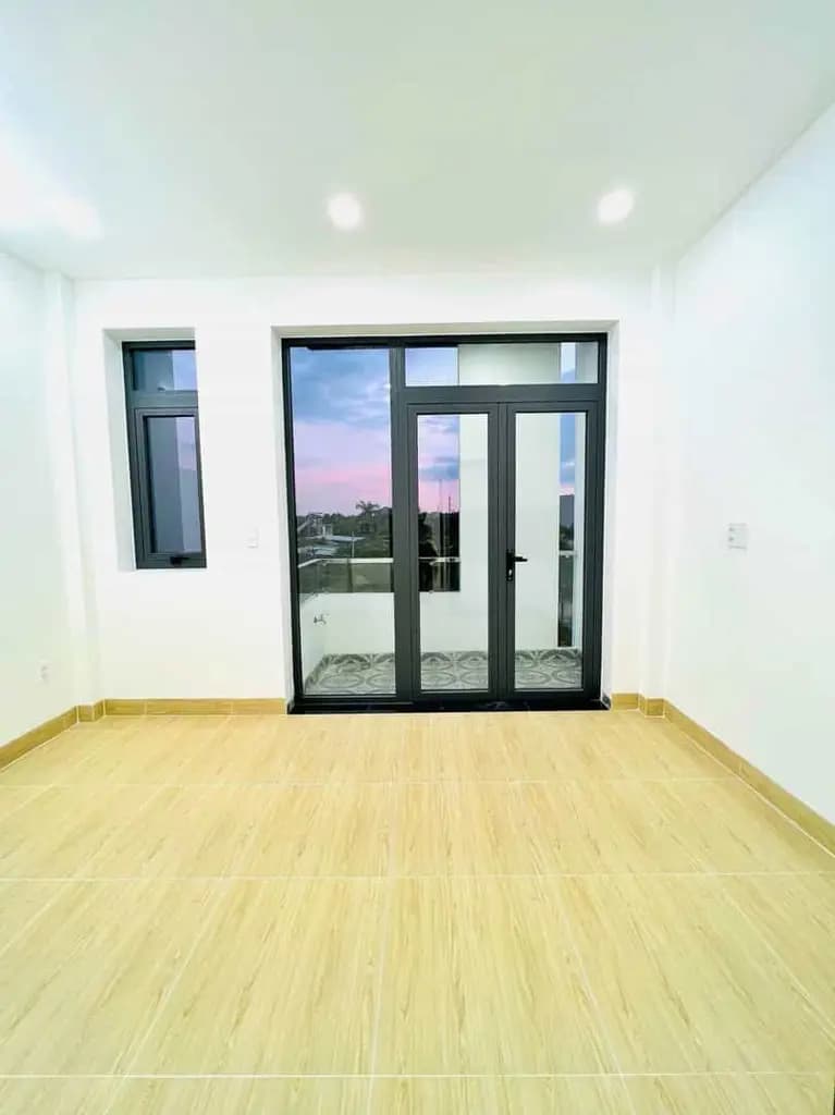 Main-BÁN NHÀ 3 TẦNG MỚI TINH – ĐƯỜNG XE HƠI 7M – NGUYỄN XIỂN – NGAY VINHOMES GRAND PARK-1