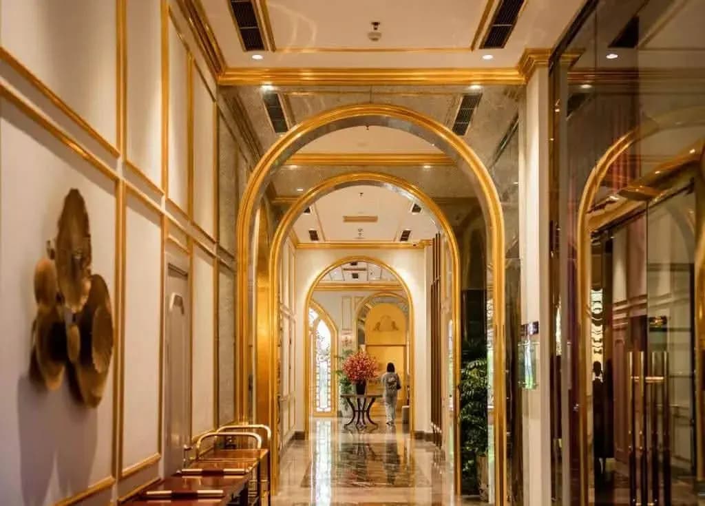 Main-Bán khách sạn 6* Dolce By Wyndham Hanoi Golden Lake mặt hồ Giảng Võ 💥 Đẳng cấp dát vàng 24K – 2300m2 x 30 tầng, giá 5500 tỷ-3