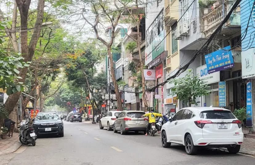 Cho thuê nhà Mặt Phố TRẦN TỬ BÌNH, Cầu Giấy. 28 triệu/ tháng. Ưu tiên: Văn Phòng, Showroom, Thẩm mỹ viện/Spa, Trung tâm Đào tạo...