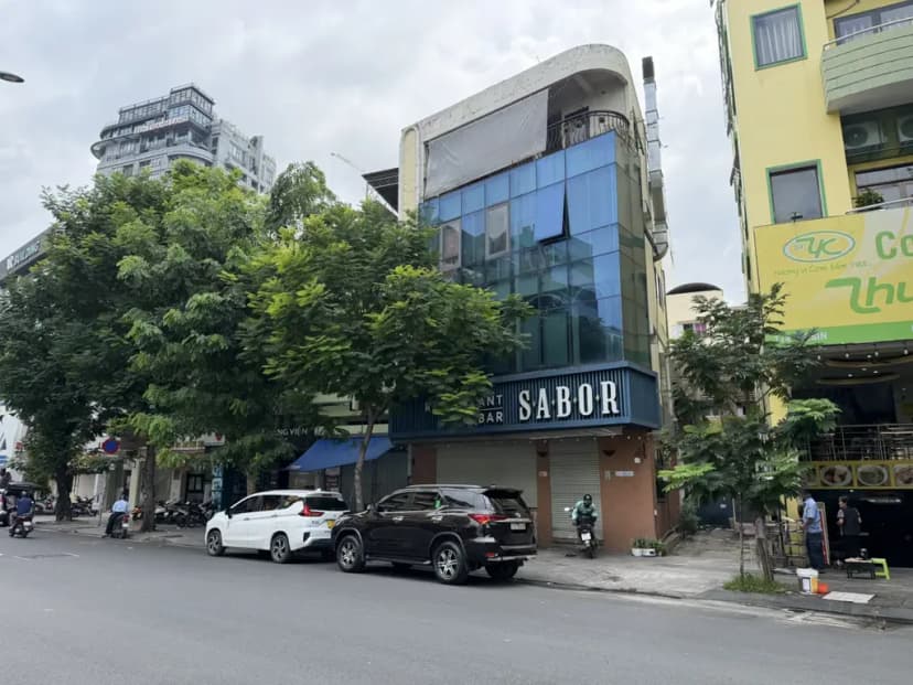 Chính chủ bán nhà Q1 siêu rẻ, mặt tiền lớn 114Bis+114/1+114/2+114/3+114/4+114/5 Yersin