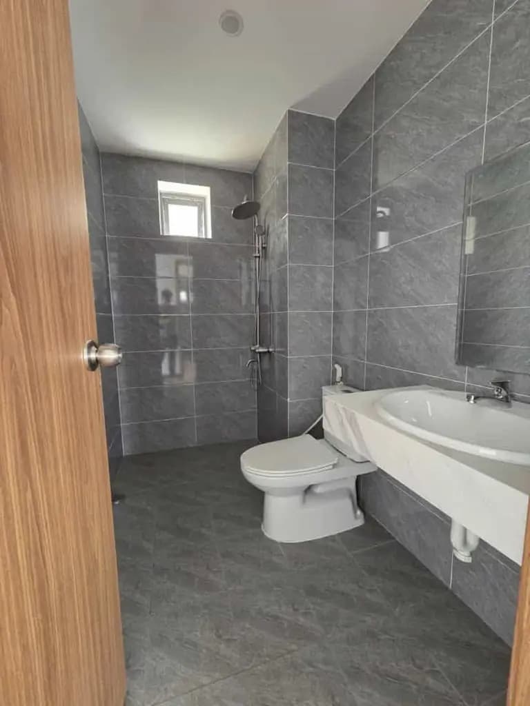 Main-KẸT TIỀN CẦN BÁN GẮP căn hộ H1 HOÀNG DIỆU, 2.5 tỷ, 70 m², 2PN 2WC, nội thất đầy đủ, SHR-4