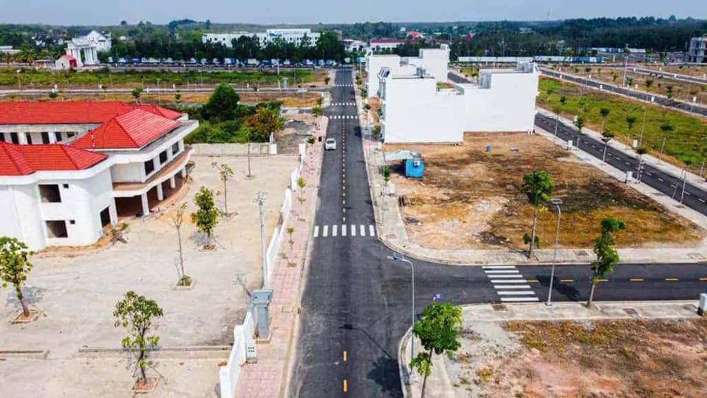 Main-Lô đất 70m2 full thổ cư giá chỉ từ 1 tỷ 139 triệu ngay tại VSIP 2-2