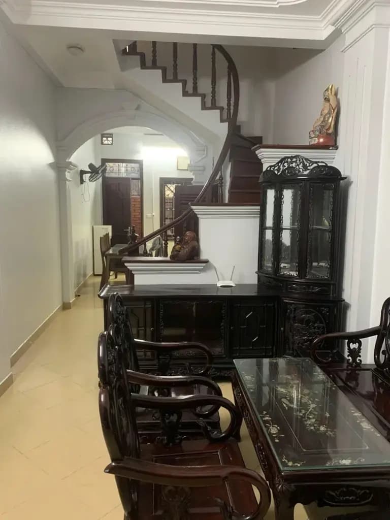 Main-Cho thuê nhà ngõ 50 VÕNG THỊ, Tây Hồ. 15 triệu/ tháng. Ưu tiên: Văn phòng, Hộ Gia Đình, KD Onl, Nhóm đi làm.-0