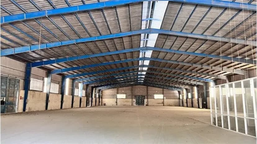 Cho Thuê Xưởng với Khuôn Viên Độc Lập. KCN Long Khánh - Đồng Nai. DT: 5200m2. Chỉ 3,8usd/m2. 2.550m² / 3.300m² / 2.100m² / 4.400m² / 2.800m² / 5.400m² / 3.500m² / 6.200m²