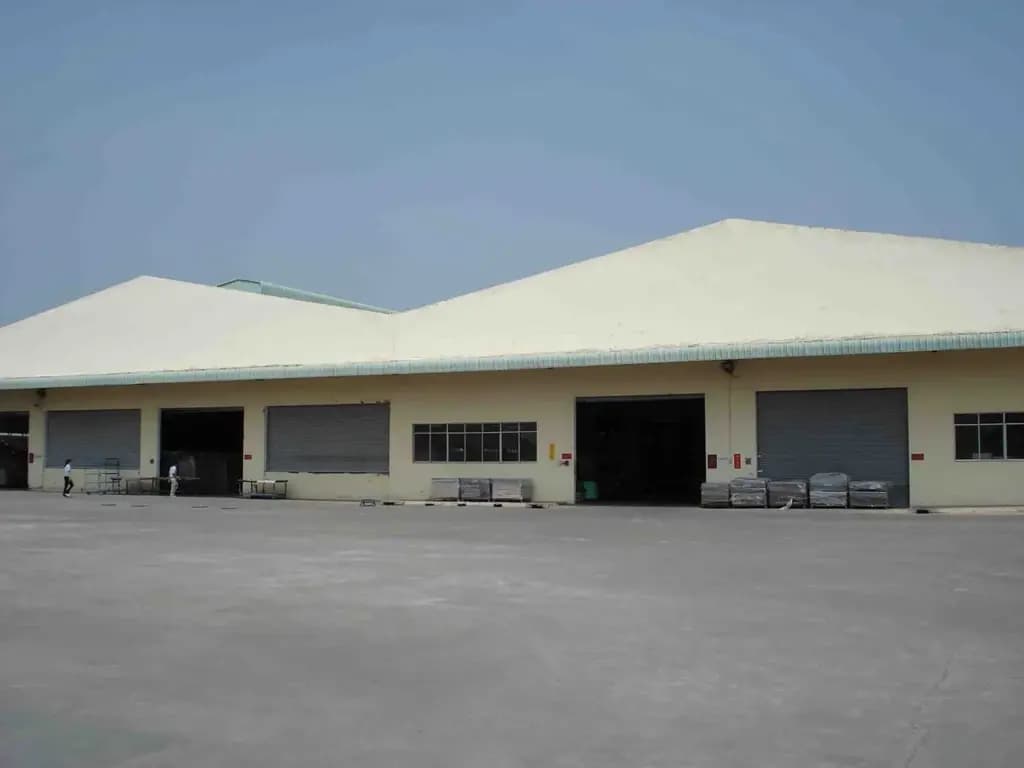 Main-Cho thuê xưởng 7000m2 KCN Long Khánh. Đồng Nai. 2.550m² / 3.300m² / 2.100m² / 4.400m² / 2.800m² / 5.400m² / 3.500m² / 6.200m²-0