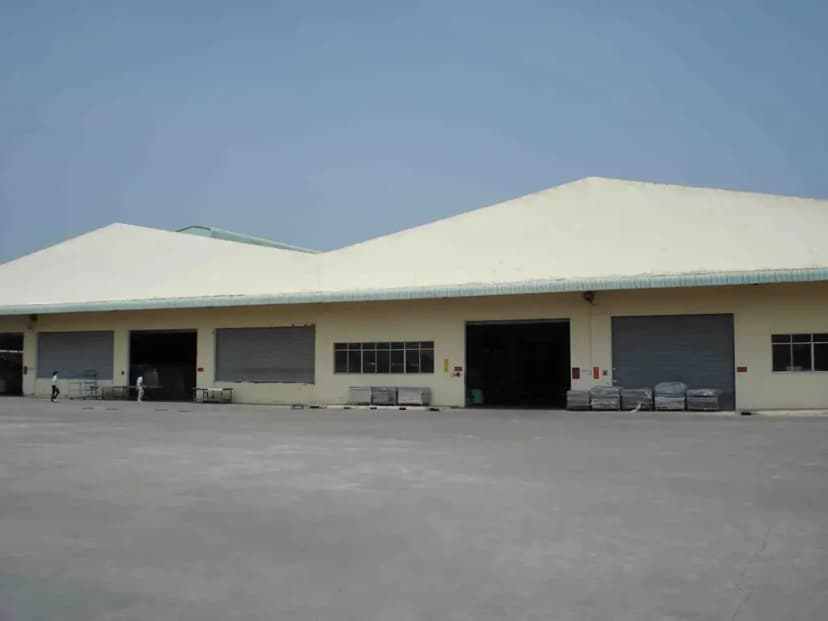 Cho thuê xưởng 7000m2 KCN Long Khánh. Đồng Nai. 2.550m² / 3.300m² / 2.100m² / 4.400m² / 2.800m² / 5.400m² / 3.500m² / 6.200m²
