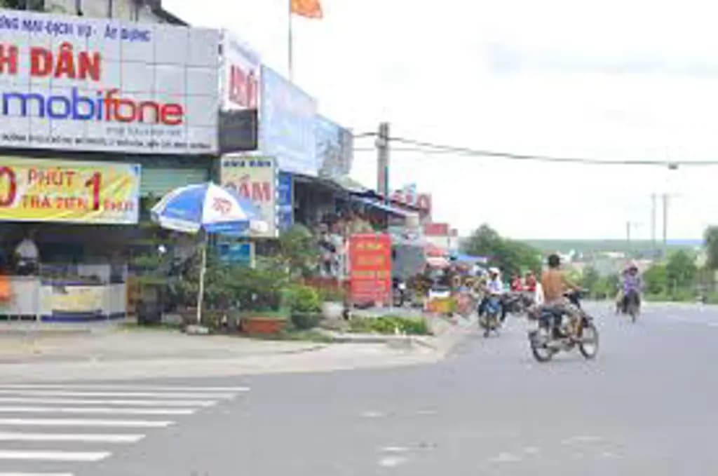 Main-CHỦ NGỘP BÁN RẺ LÔ ĐẤT 250M2 NGAY TRƯỜNG HỌC - CHỢ VÀ KCN GIÁ CHỈ 340TR-7