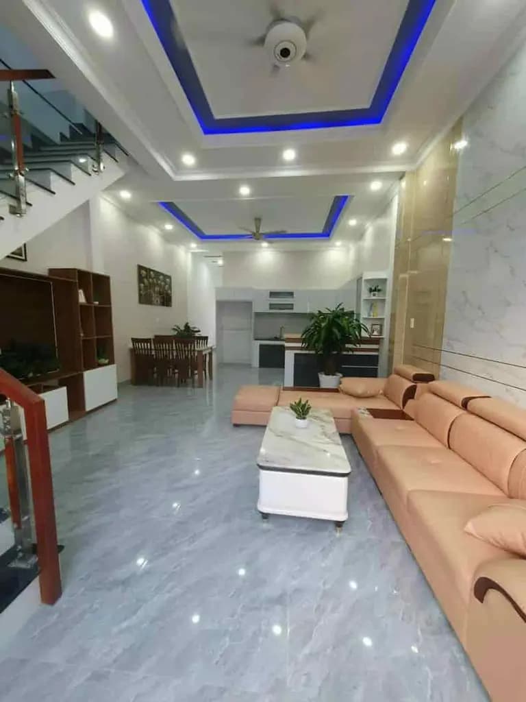 Main-Kẹt tiền bán gấp nhà 2 lầu ngay Đinh củng viên, Phường 8, Quận 6. Cho thuê 12tr/tháng. Giá 2Tỷ15-2