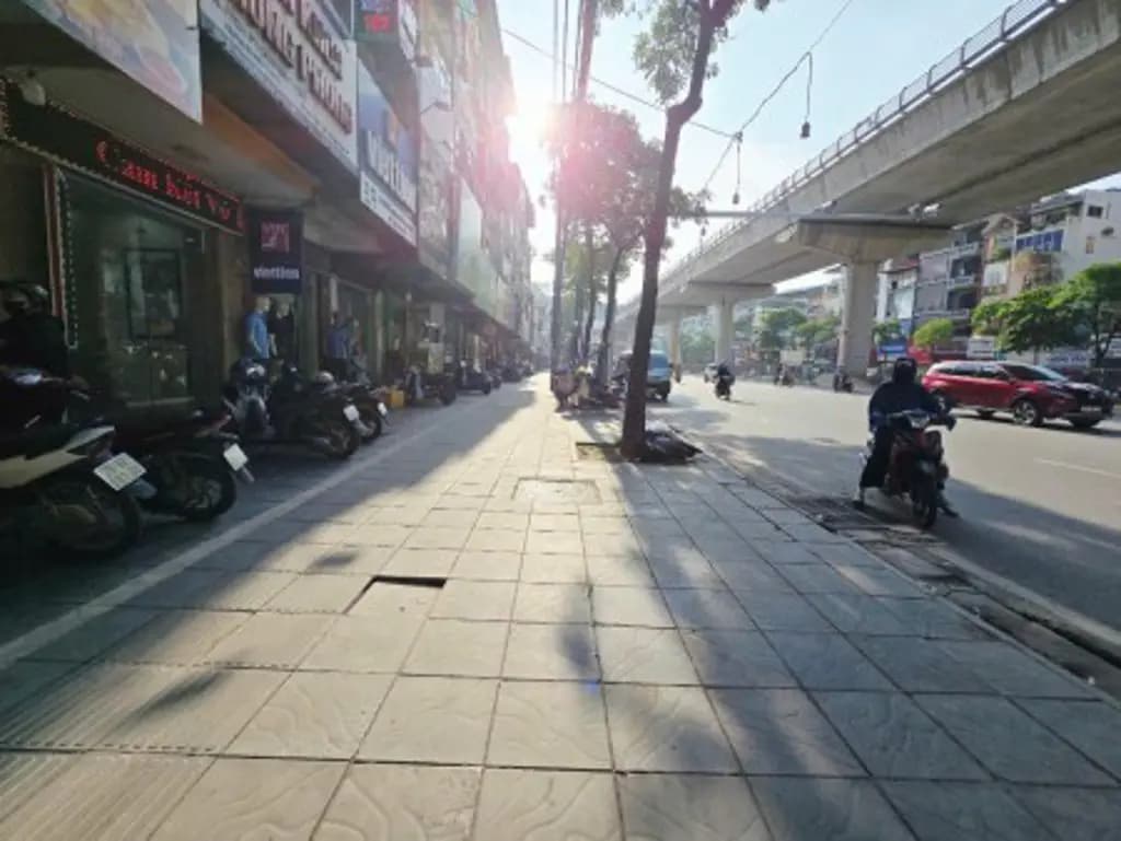 Main-Nhà Đẹp Mặt Phố Cấp 4 Hồ Tùng Mậu Bắc Từ Liêm 30m 18,5 Tỷ-1