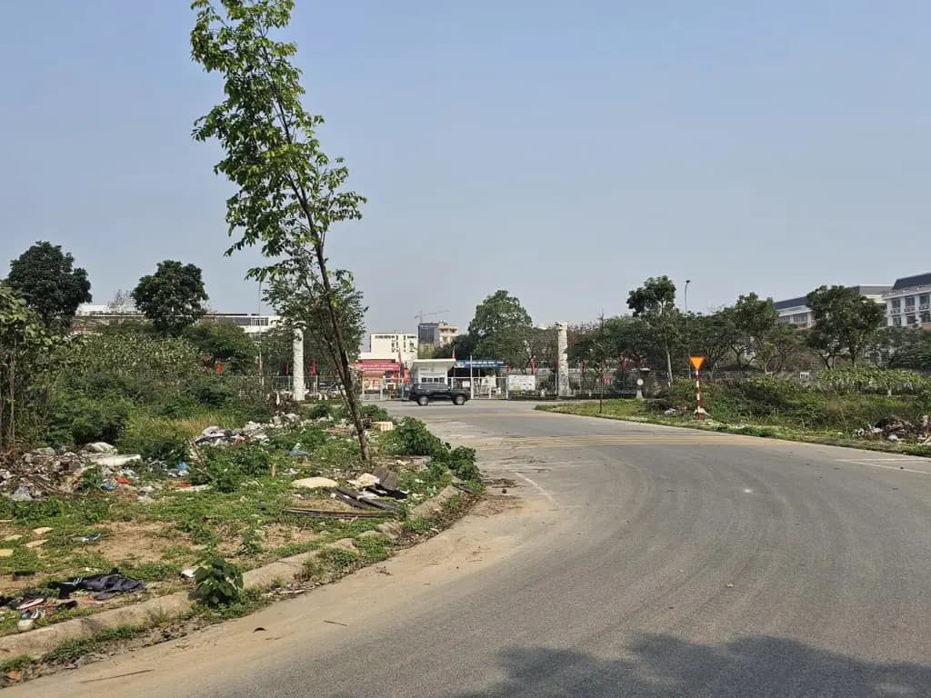Main-Bán đất KĐT đại hoàng long dãy OBT3 lô góc nhìn thẳng hồ. Mặt đường lý thánh tông. Diện tích 340m mặt tiền 15m hướng đông nam & tây nam. Phường võ cường tỉnh bắc ninh-1