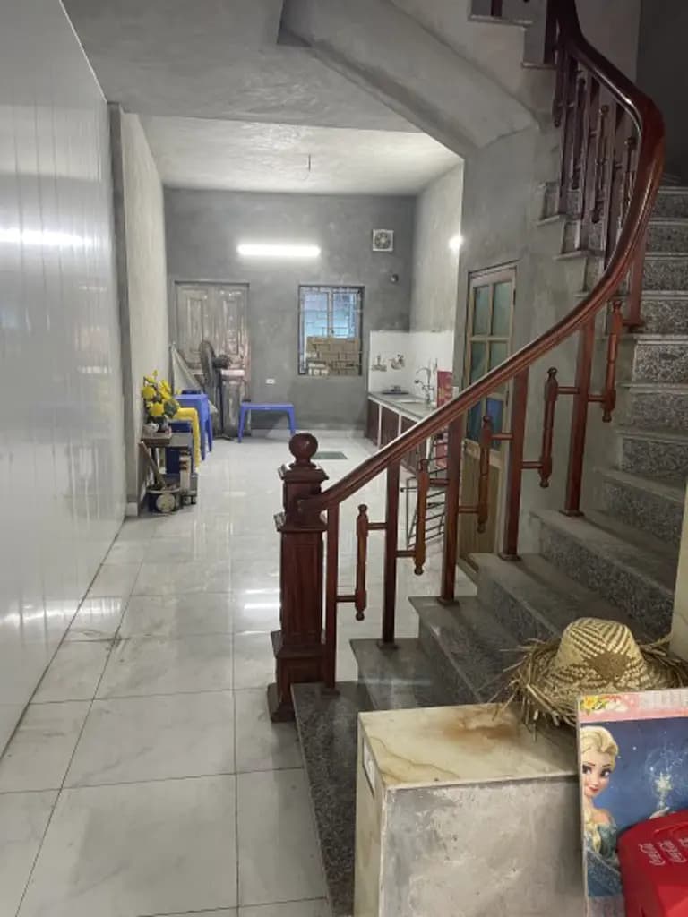 Main-Cho thuê nhà riêng ở Đức Thượng,Hoài Đức, 3 tầng, 140m2/sàn, mặt tiền 4m, mặt đường liên xã rộng 5m-7