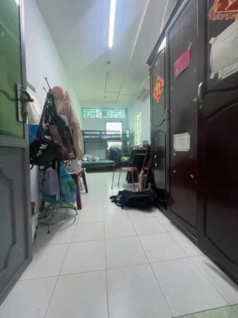 Main-Nhà 2 MT - HXH Đậu Cửa Ngày Đêm- 762 Hồng Bàng Q.11- 67m2( 4x17 )- 3 Tầng - 4PN - 5WC - 11 t.ỷ TL-4