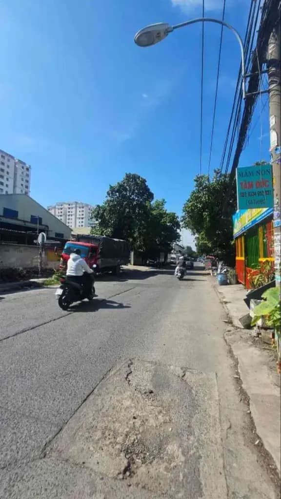 Main-Bán Đất 139m2 có sẵn 119.2 m2 thổ cư giá 17.8 tỷ tại Đường Tân Thới Nhất 8 Phường Tân Thới Nhất Quận 12 TP. Hồ Chí Minh-0