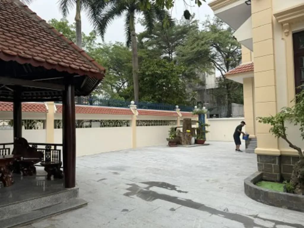 Main-Cho thuê biệt thự gần sông, khí hậu mát mẻ quanh năm-1