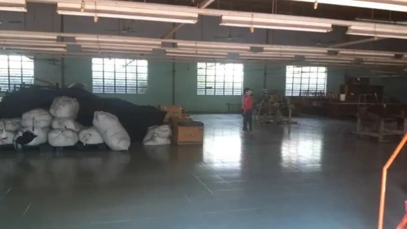 Nhà xưởng đướng quốc lộ 1a, phường đông hưng thuân, quận 12 cho thuê dt: 1100m giá 65 triêu