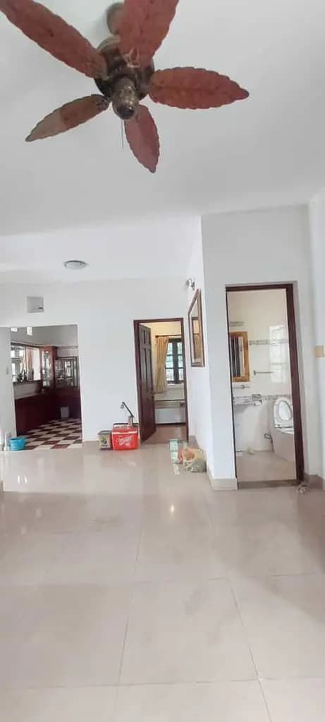 BIỆT THỰ VƯỜN HƠN 500M2 NGAY QUỐC LỘ 13 GIÁ CHỈ 40TR KD CAFE,QUÁN ĂN