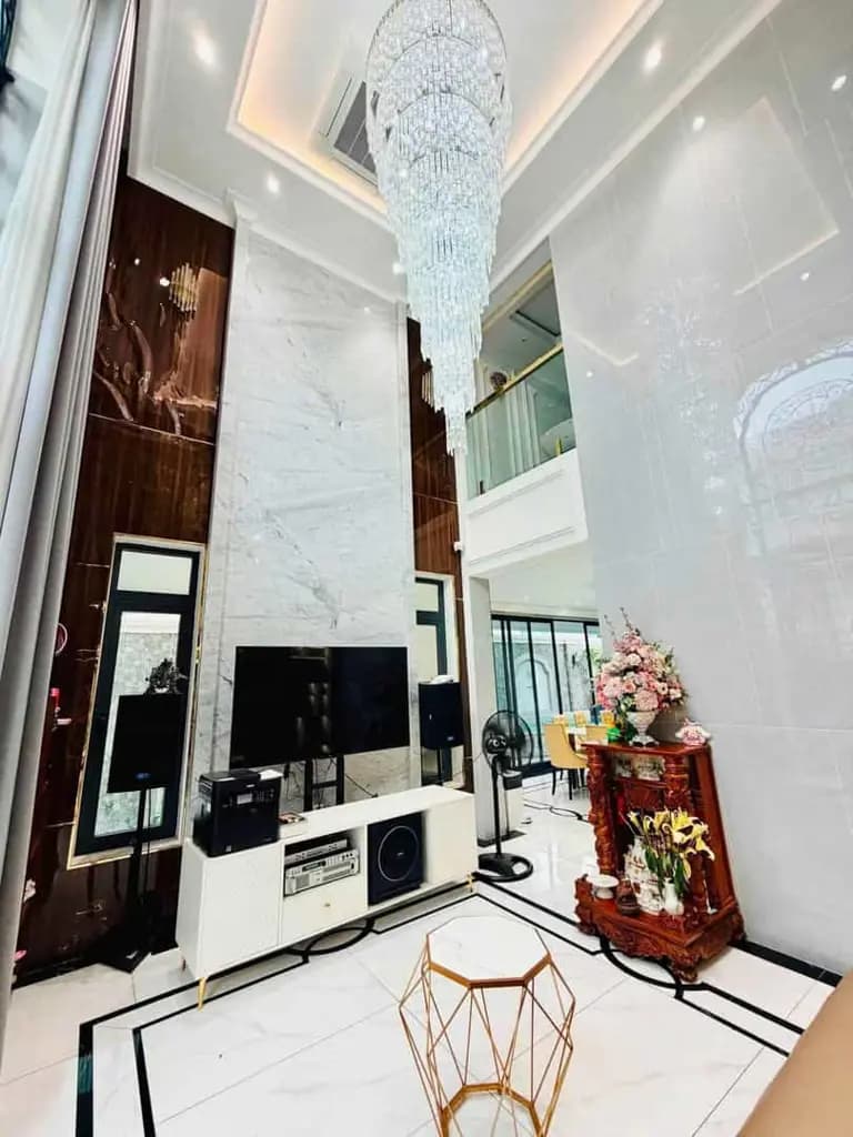 Main-BIỆT THỰ BÌNH LỢI 185M² (10×18.5) - HỒ BƠI - HẦM ĐỂ 2 Ô TÔ - THANG MÁY NHẬT BẢN-4